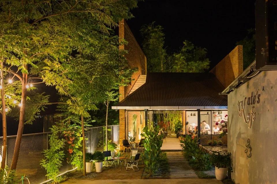 网红餐厅与自然环境融为一体的咖啡店