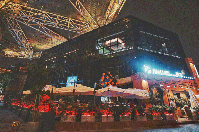 网红餐厅这座三层独栋的音乐餐酒吧是陈赫开的？真是吃了火锅来喝酒！
