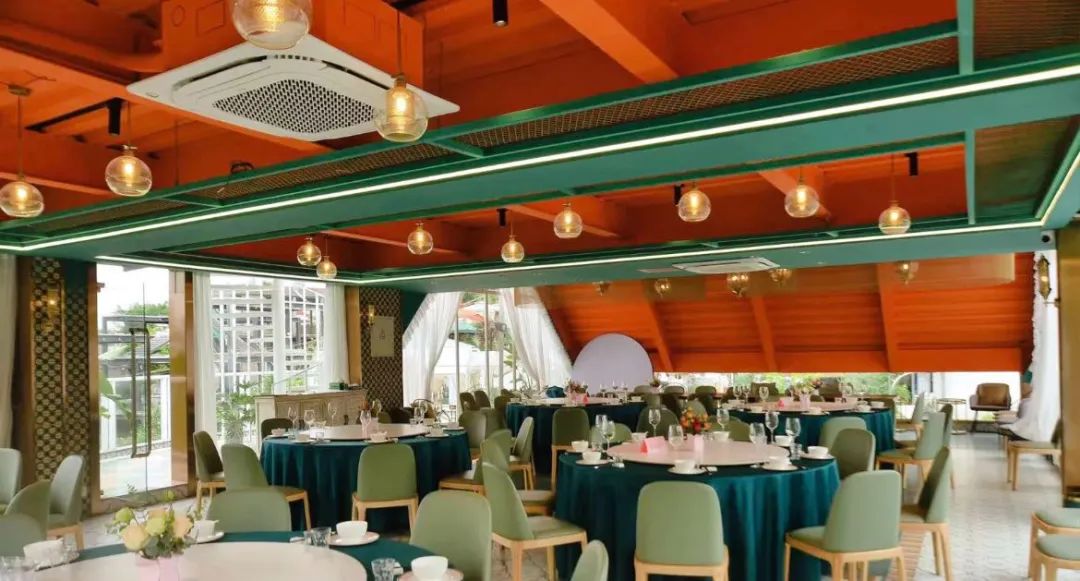 网红餐厅将色彩碰撞到底，看这家深圳餐饮空间设计如何诠释独特的摩洛哥风情